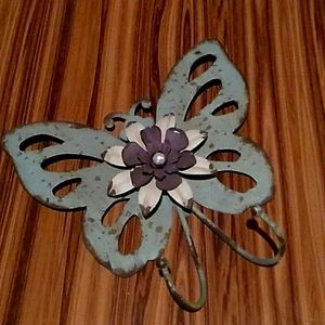 Shabby Chic Rustic Butterfly With x2 Hooks